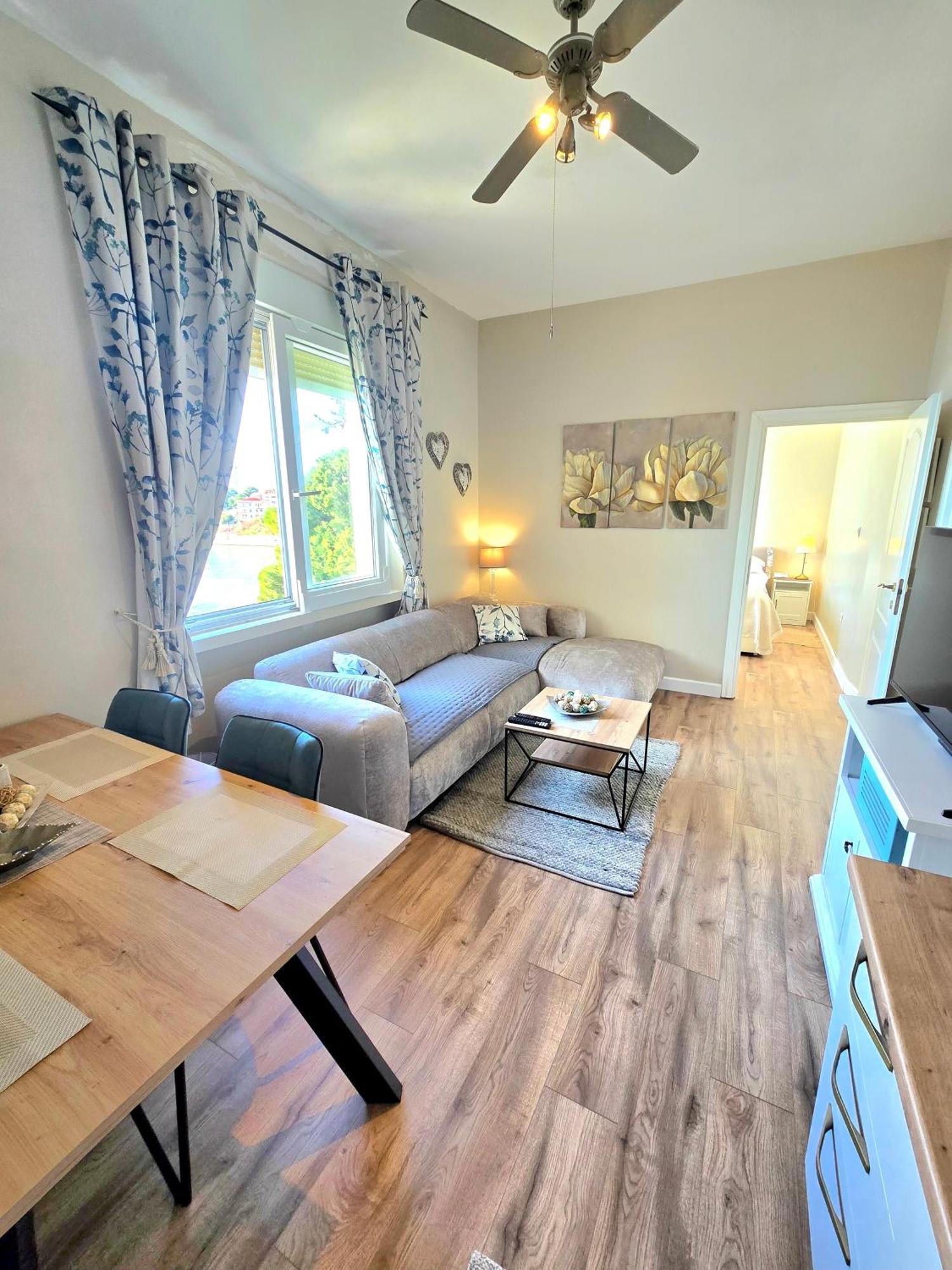Apartments Suzy สปลิท ภายนอก รูปภาพ